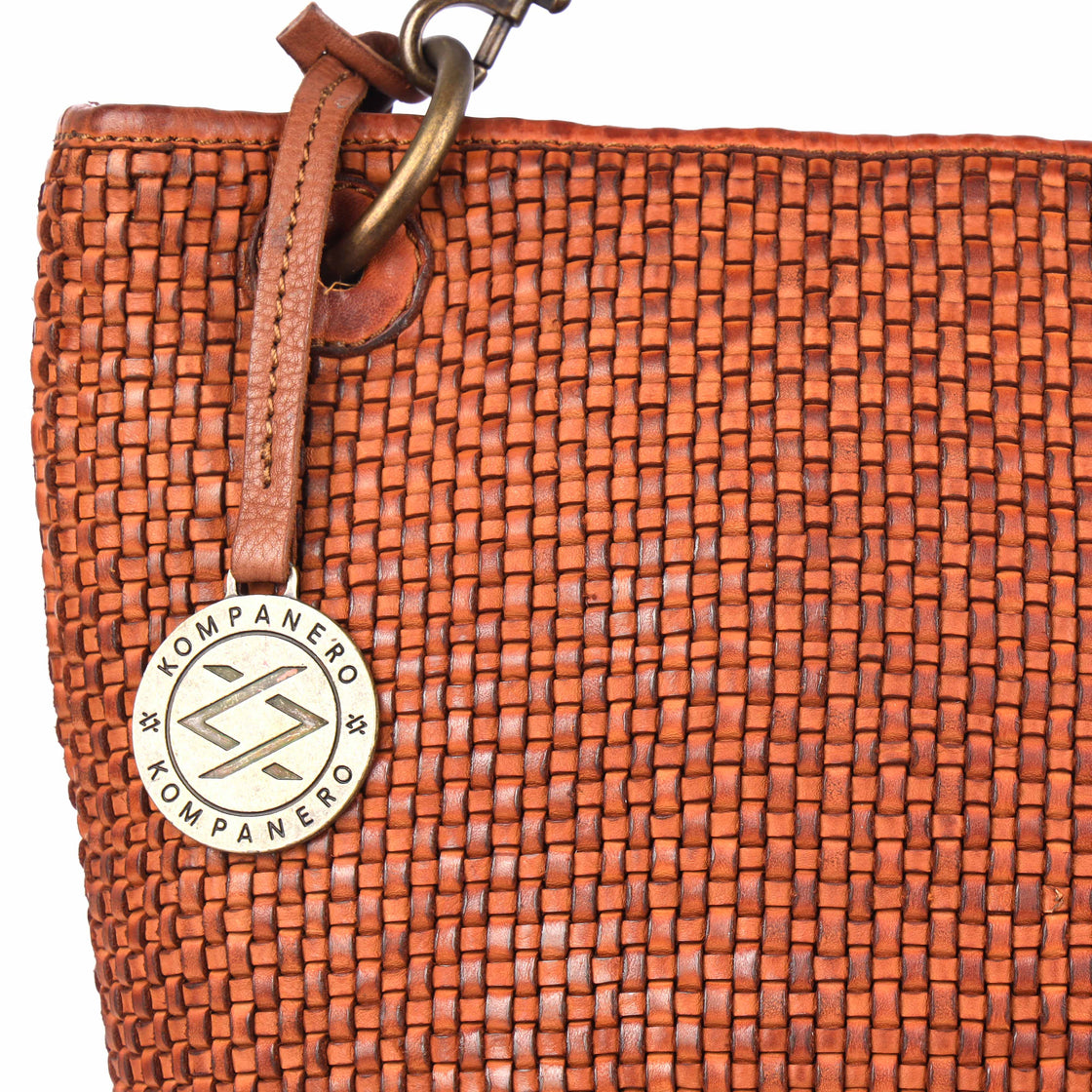 BRIELLE - THE SHOPPER