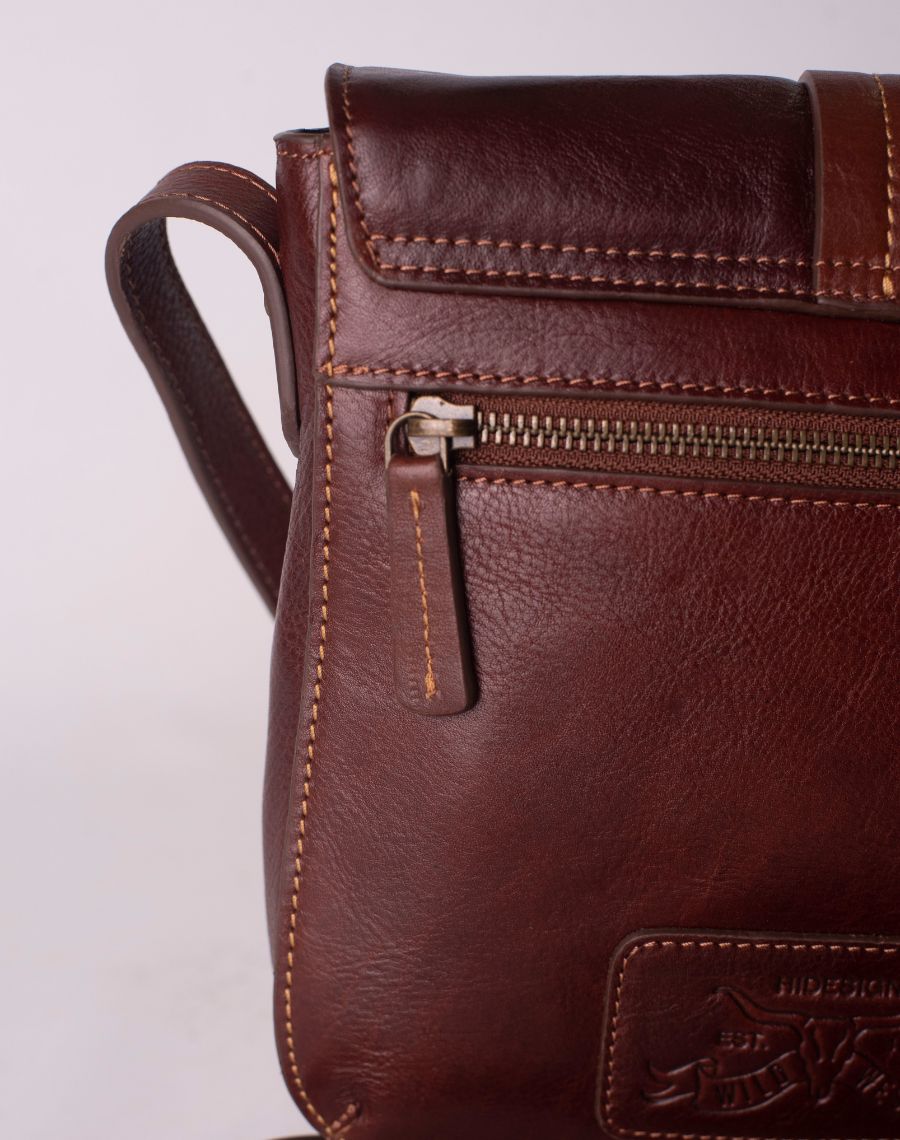 Fort Worth 01 - Crossbody