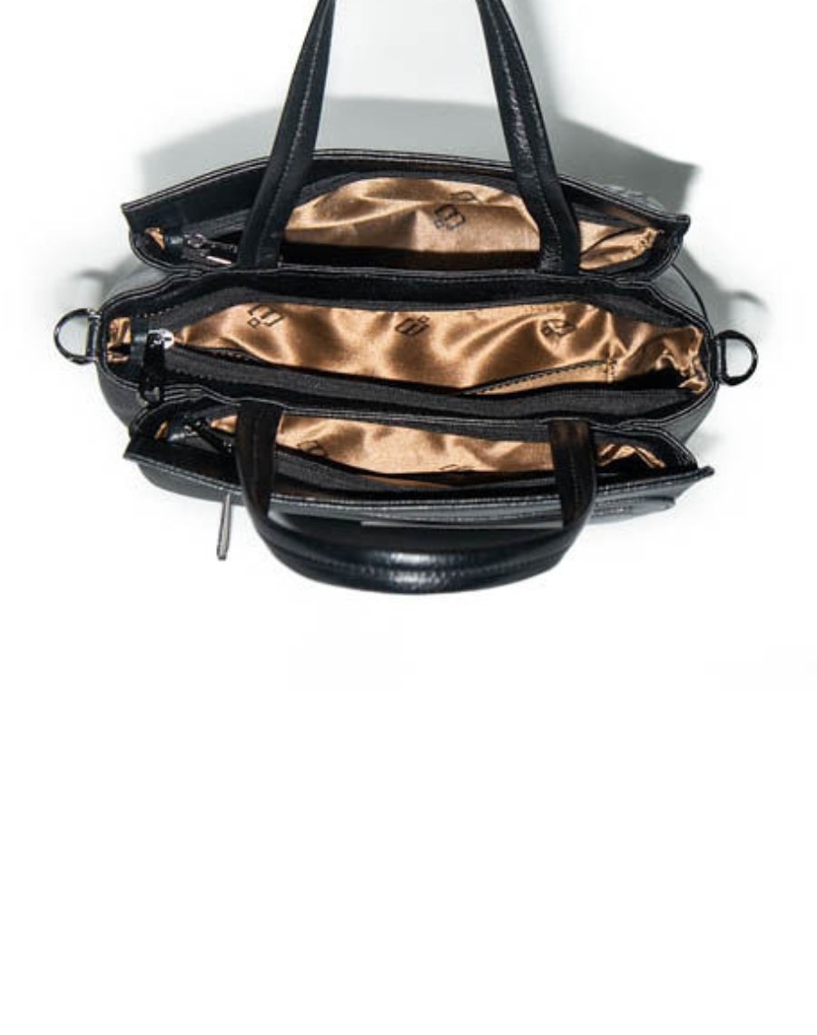 Structured bag with shoulder strap