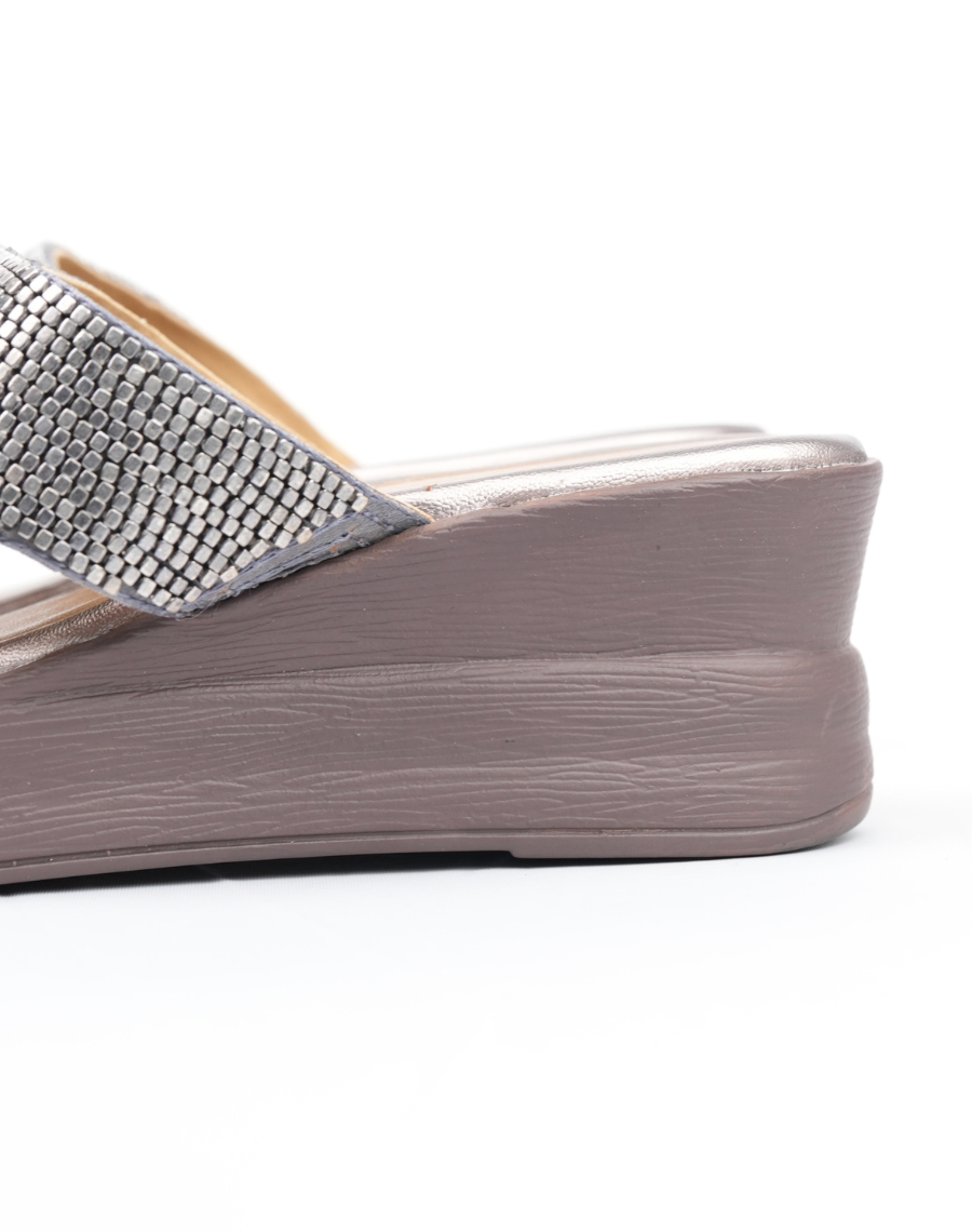 Flat Beaded - Midwedge Sandal