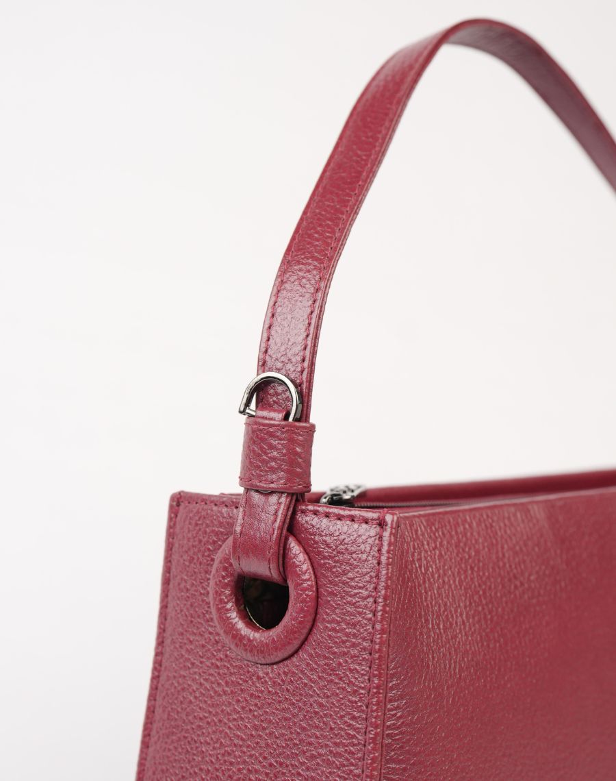 Structured Tote Handle