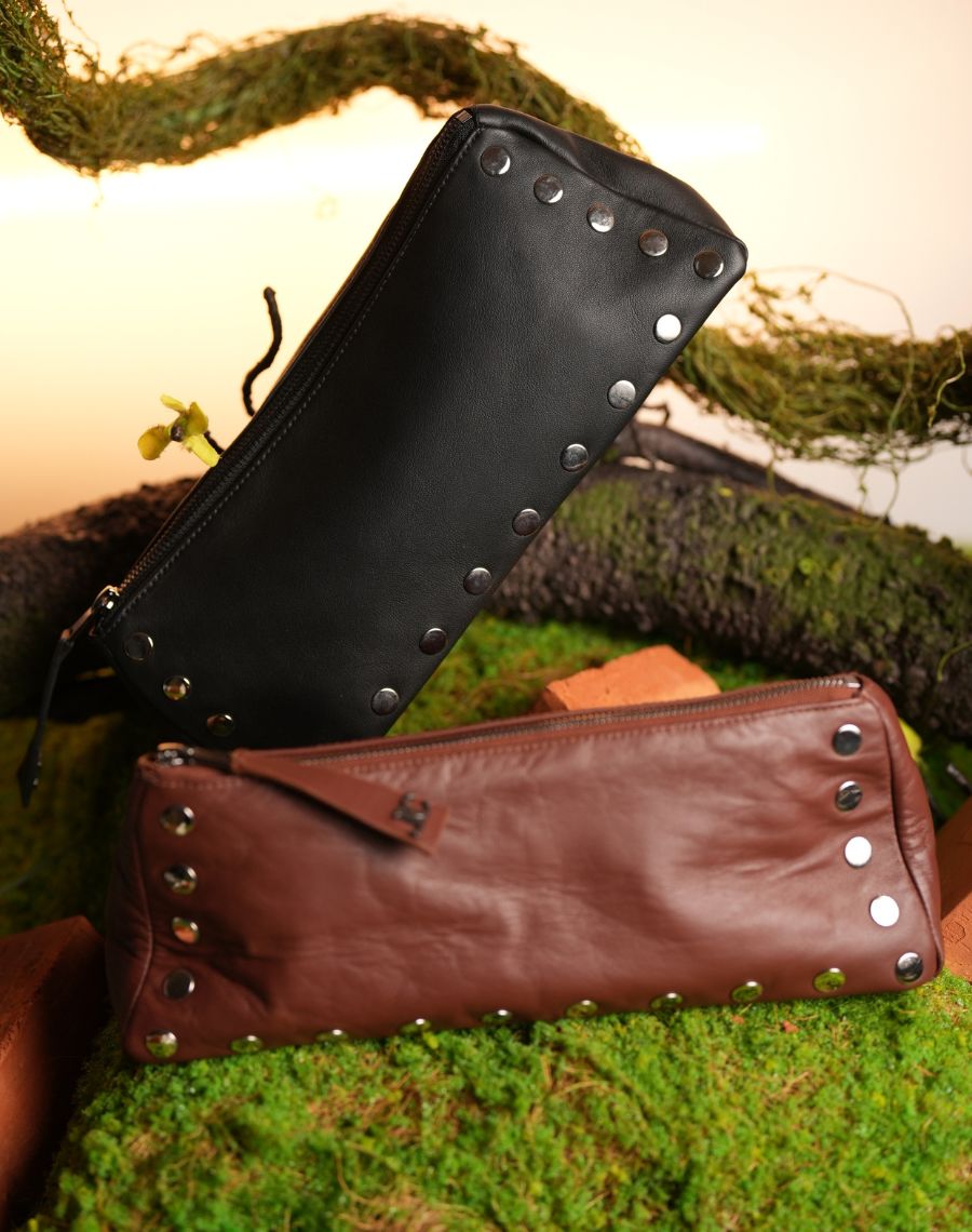 Sadie - Stud Clutch