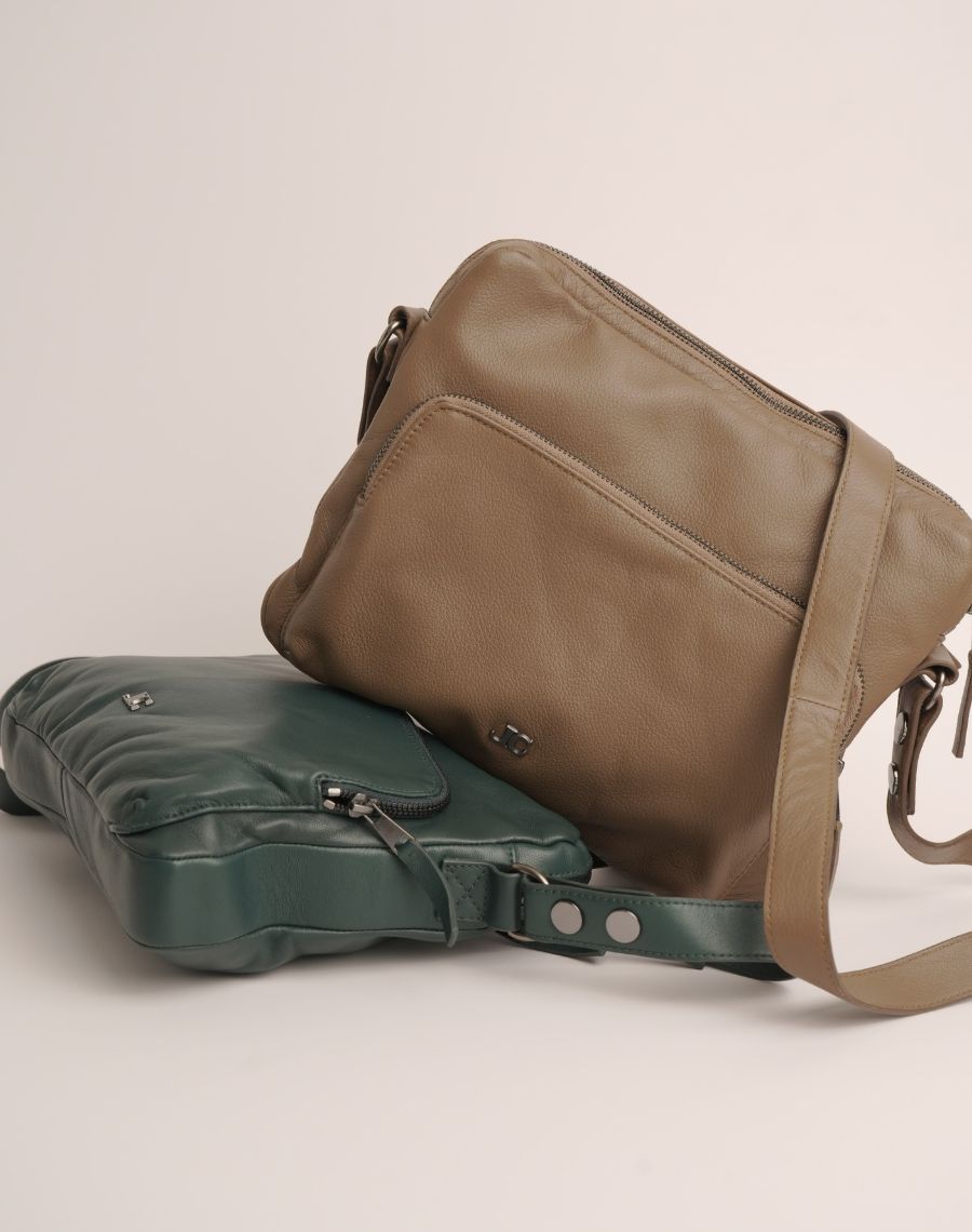 Charlie - Crossbody Outer Packet