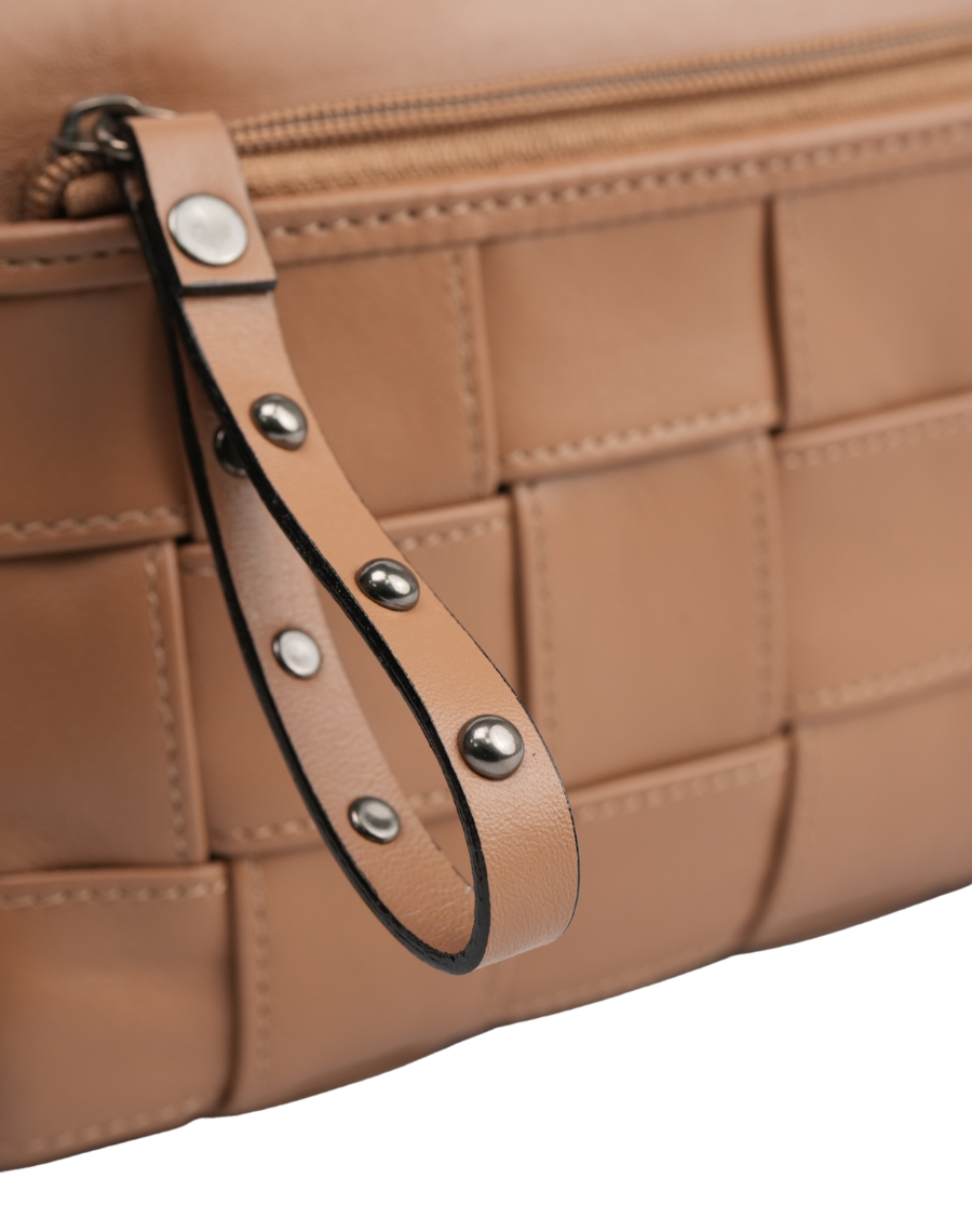 L2894 - Wooven Pocket