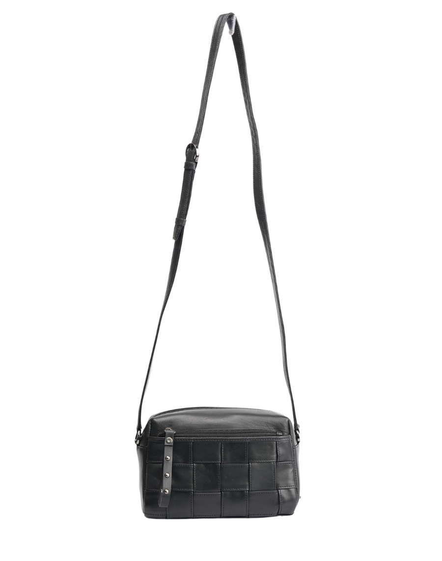 L2894 - Wooven Pocket