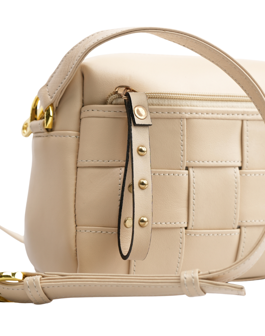 L2894 - Wooven Pocket