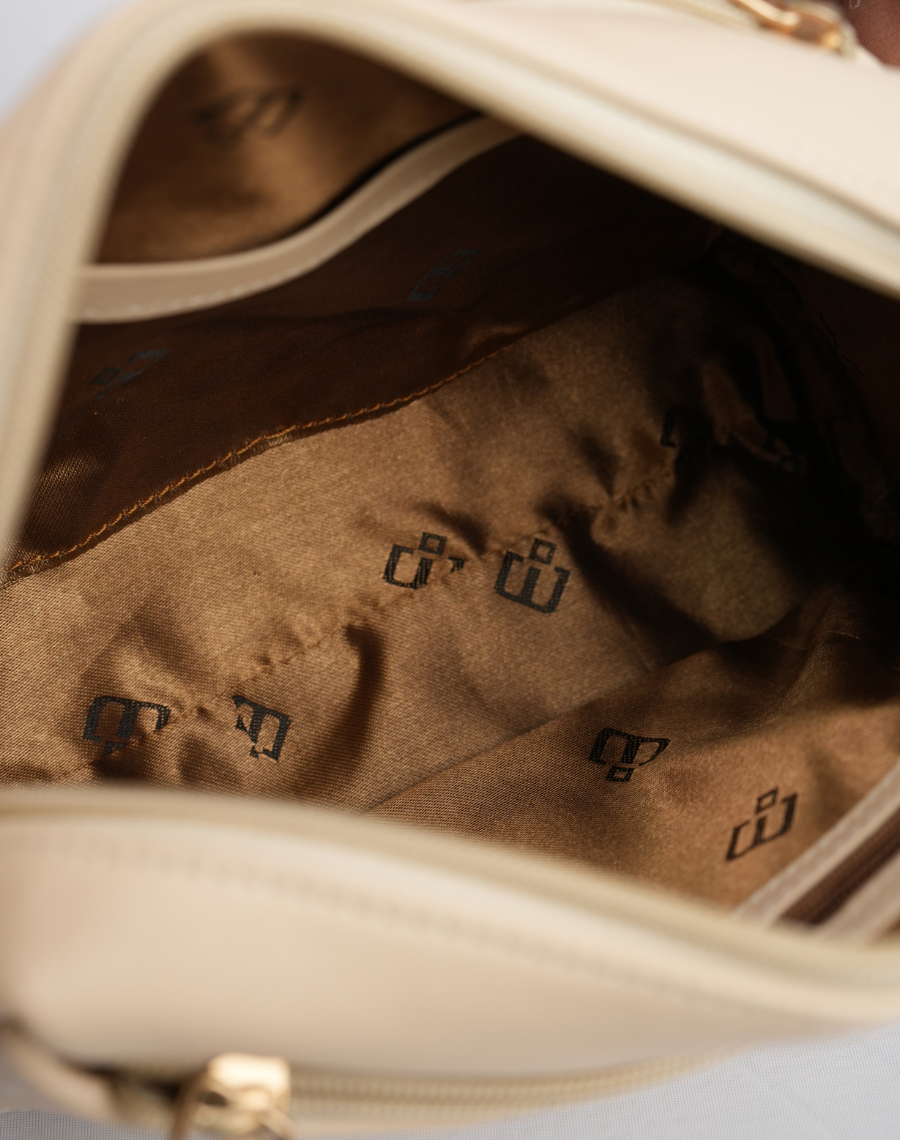 L2894 - Wooven Pocket