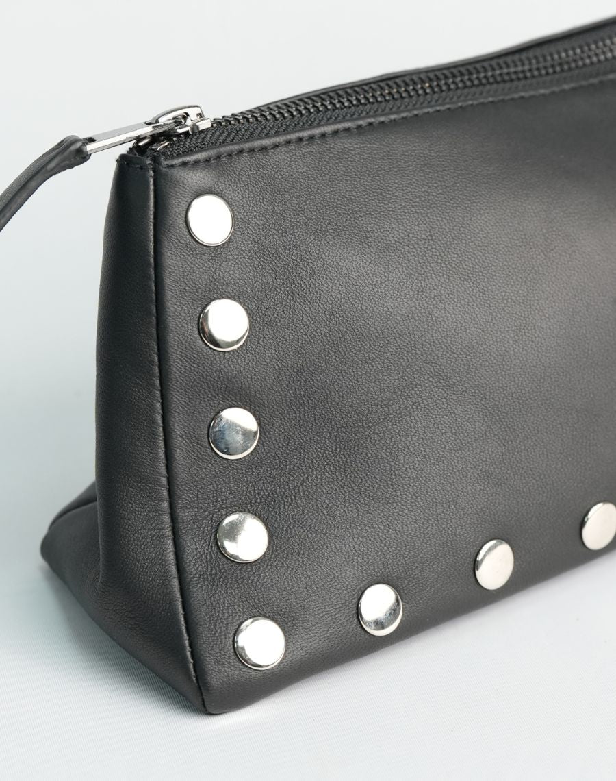 Sadie - Stud Clutch