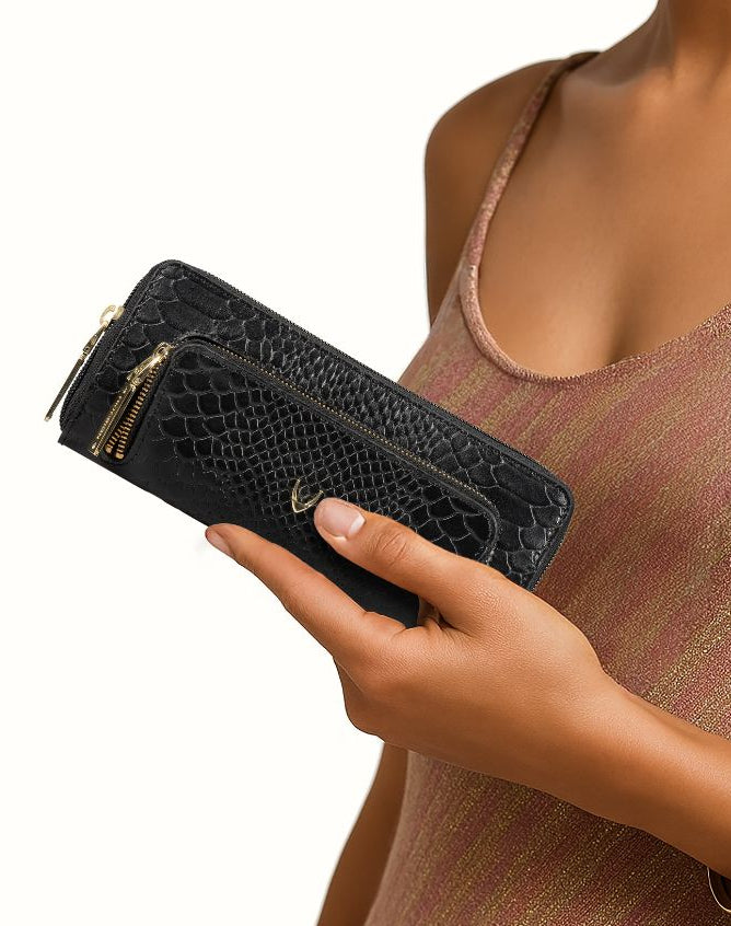 Katniss W1 - Zip Around Wallet
