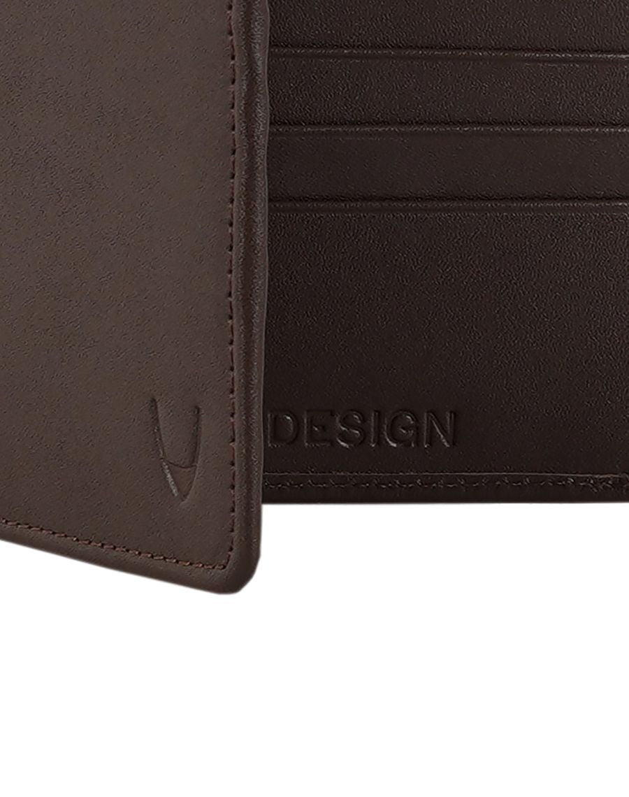 17 - Bi-Fold Wallet