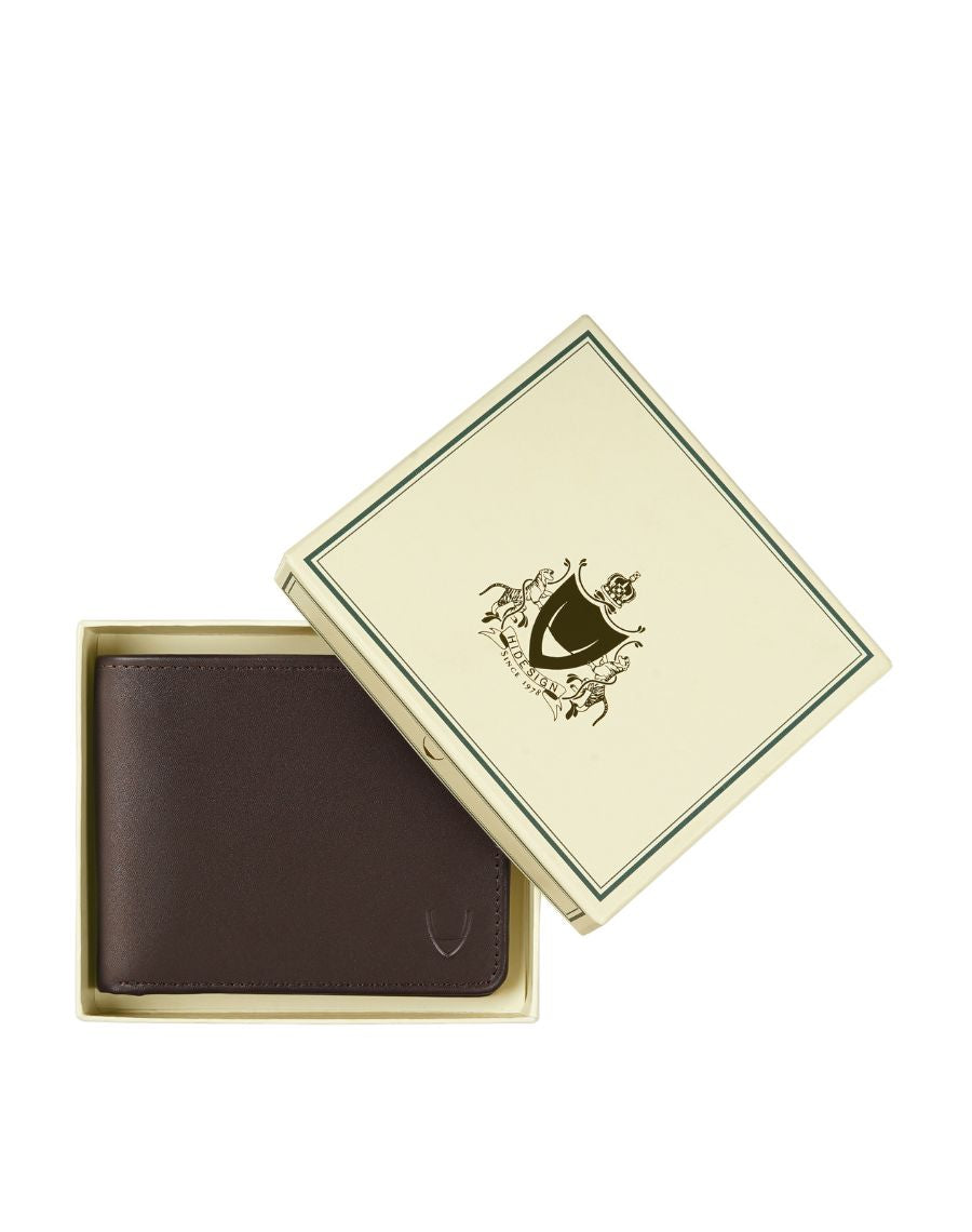 17 - Bi-Fold Wallet