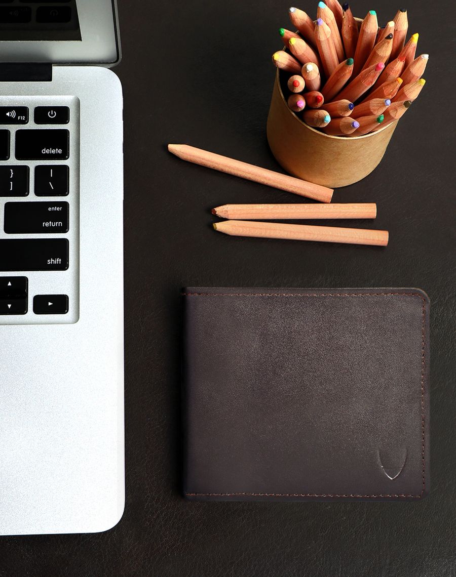 30 - Bi-Fold Wallet