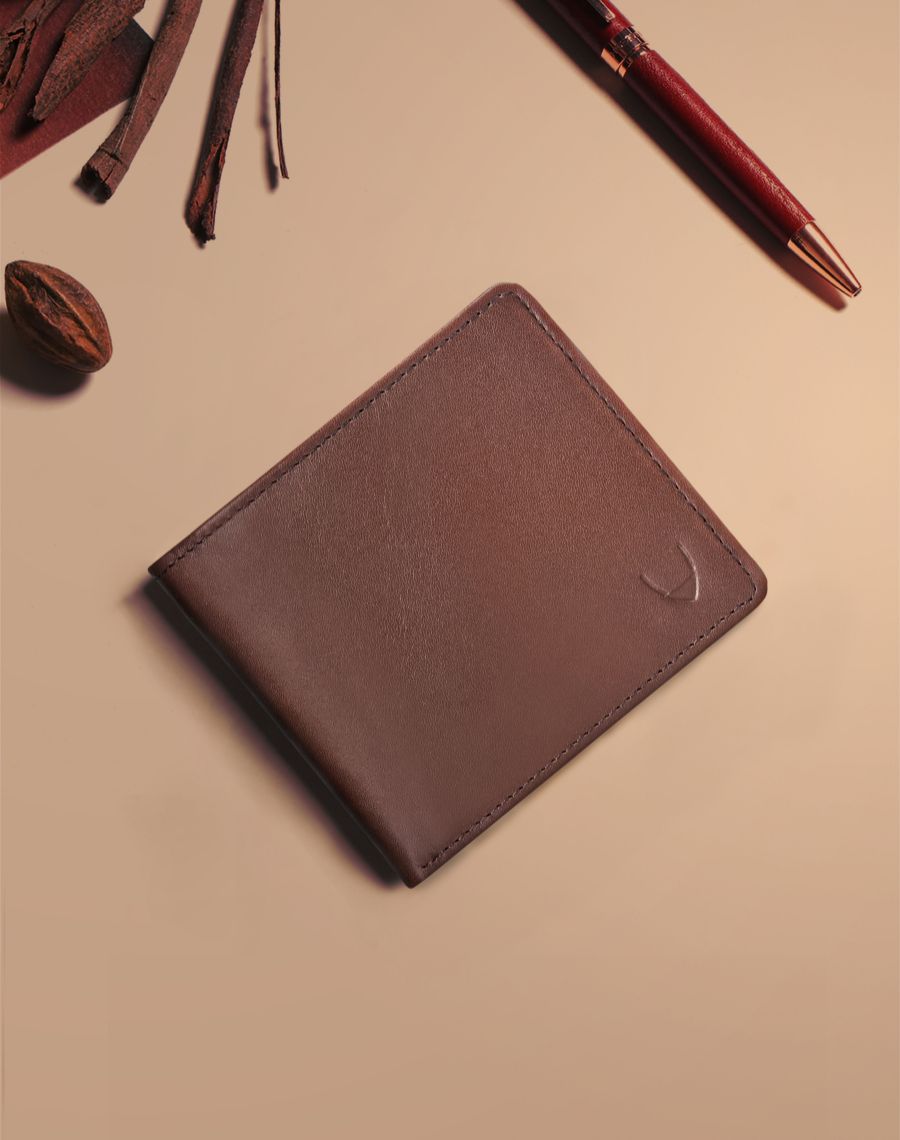 30 - Bi-Fold Wallet