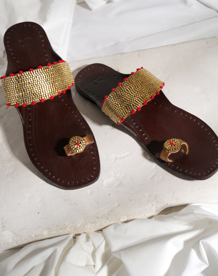 Flat beaded - Pompom - Kolhapuri