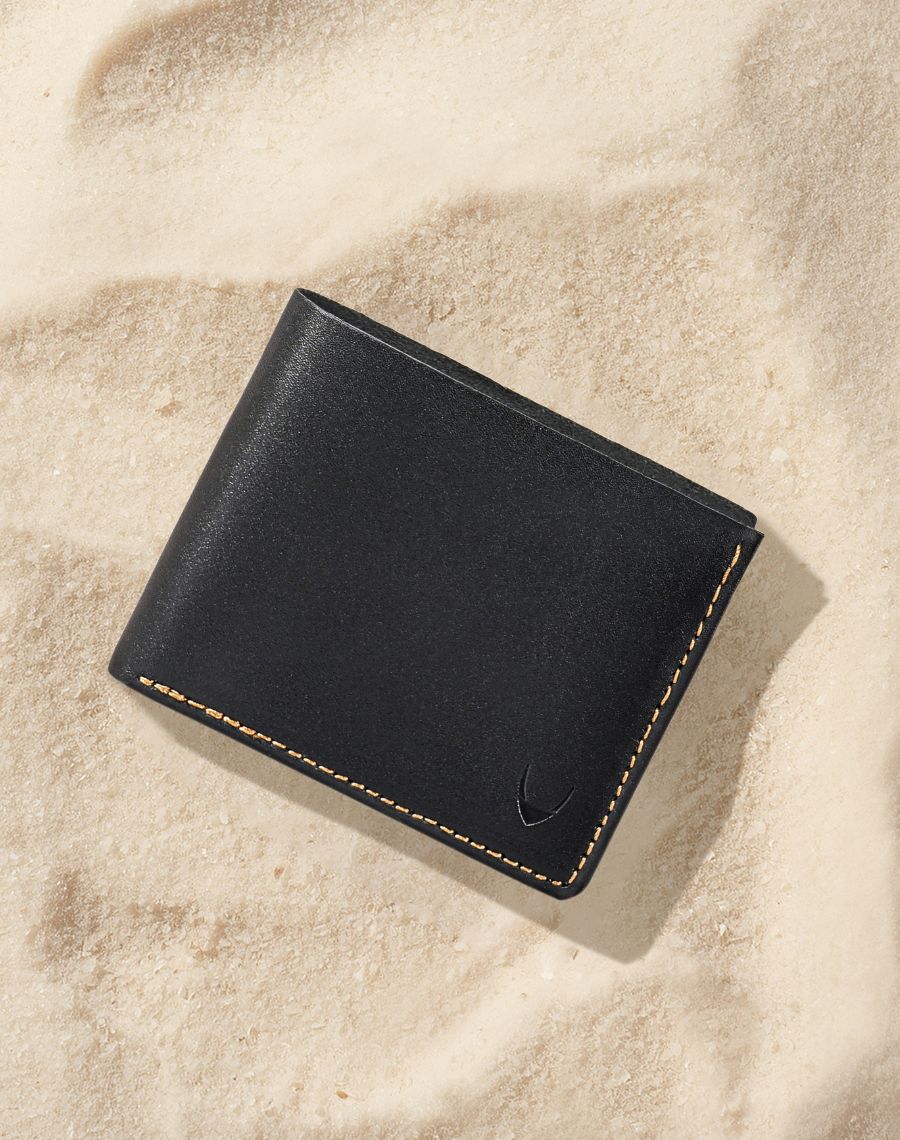 Count W2 - Bi-Fold Wallet