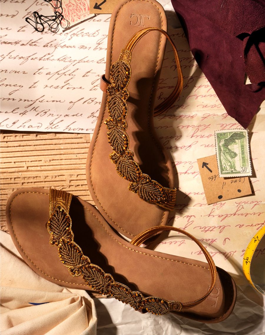 Mid Heel Sandal - Side Curve