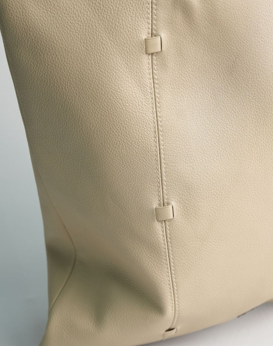 Isola - Floppy Tote Handle