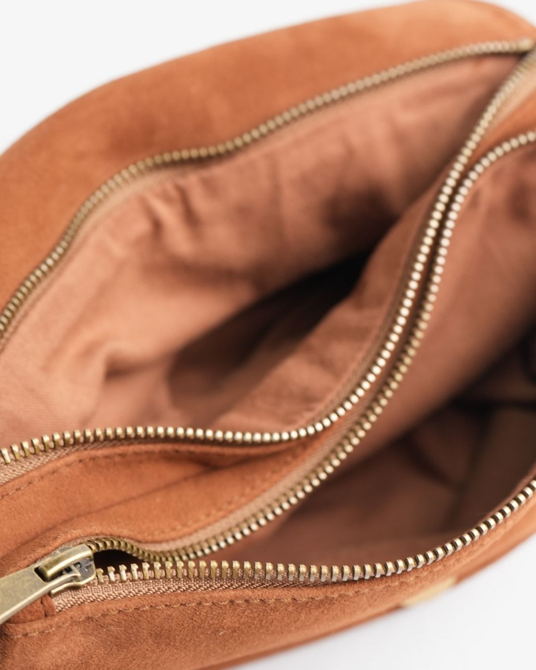 Erika - Crossbody - Suede