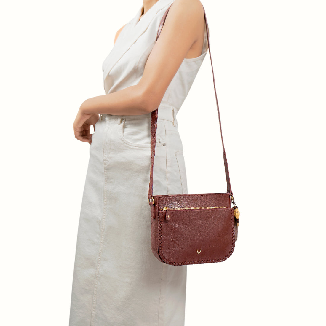 Valonia 03  Sling Bag