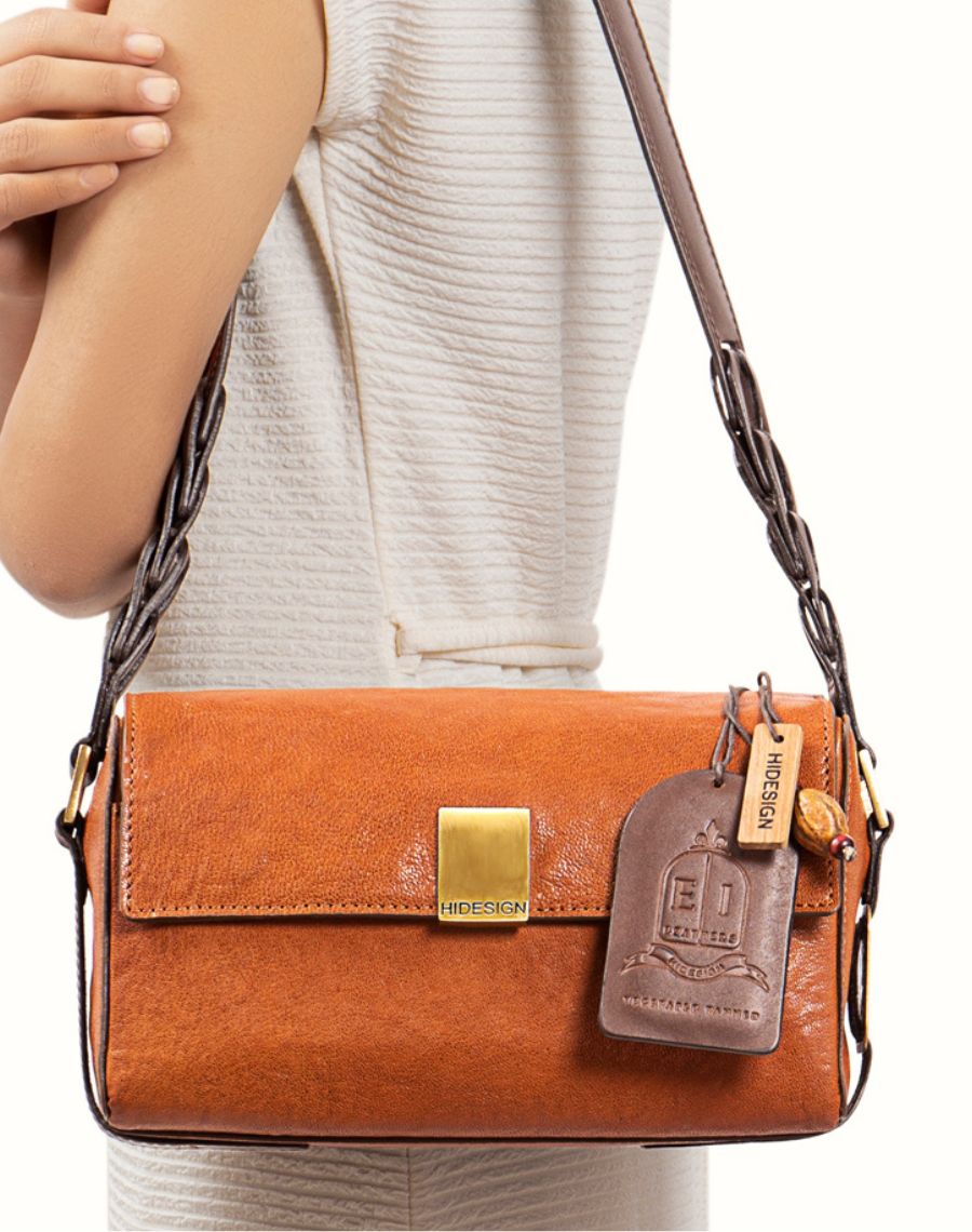 Conscious 01 - Crossbody