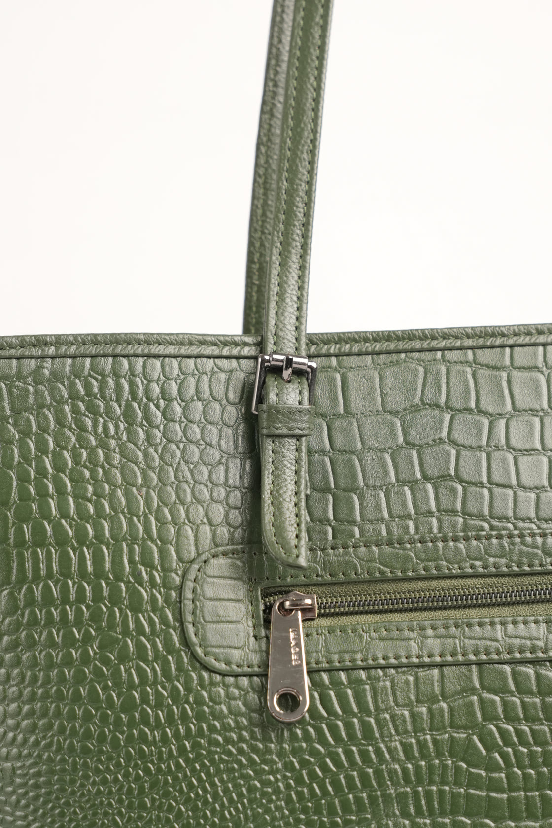 L2388 - STRUCTURED LADIES HANDBAG