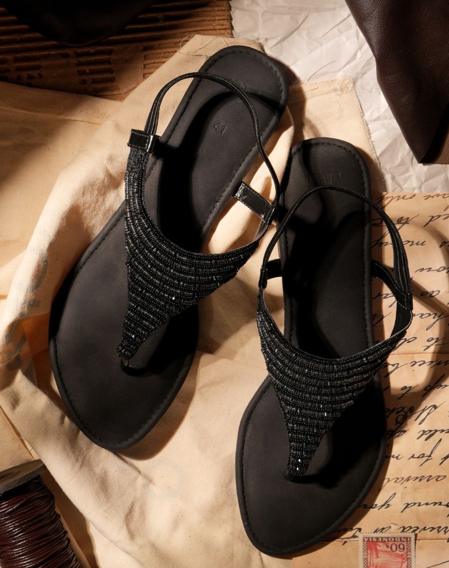 Flat Sandal - Beaded back strap