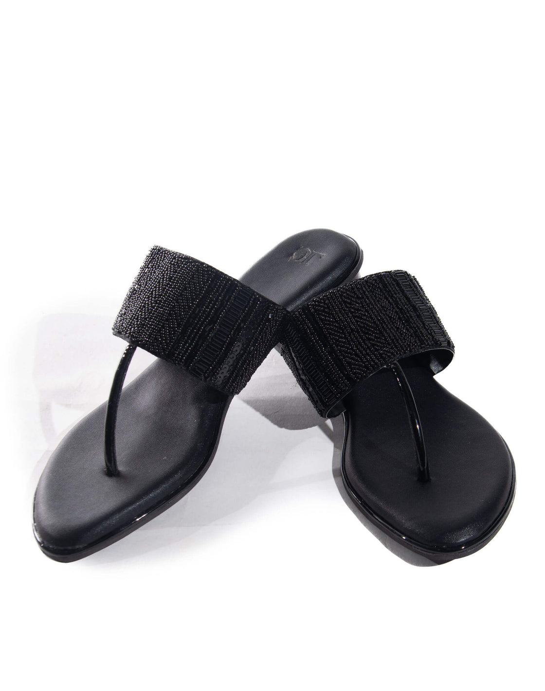 Kyla - Flat sandal - Beaded upper