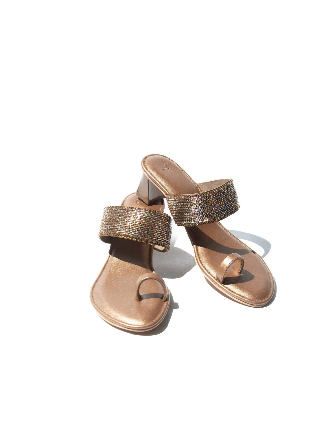 Toe ring - Mid heel sandal