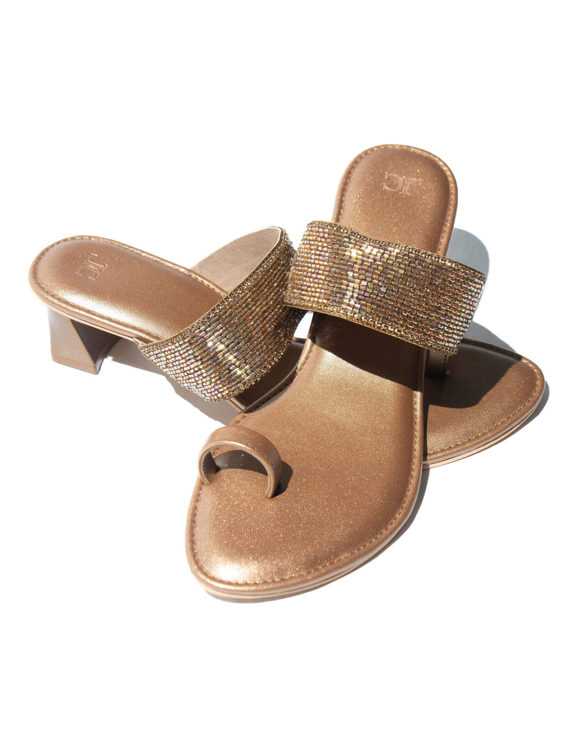 Toe ring - Mid heel sandal