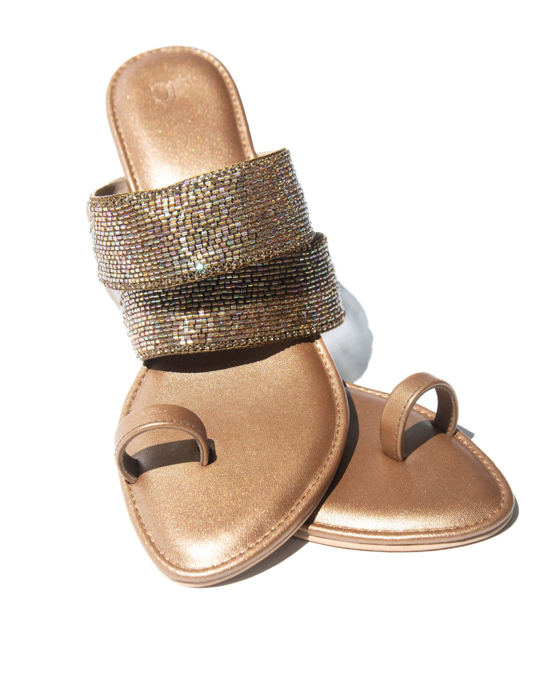 Toe ring - Mid heel sandal