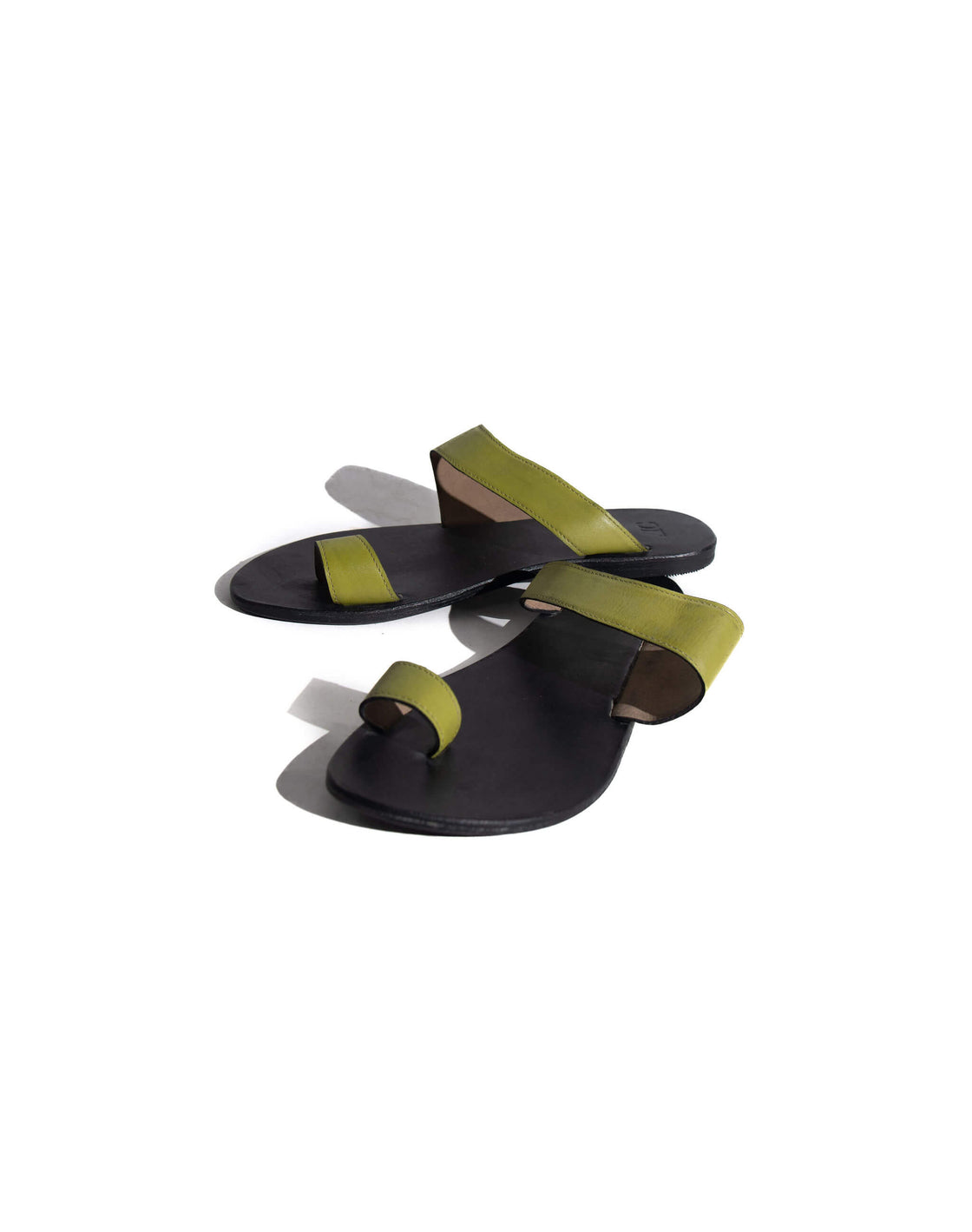 Flat sandal - Toe Ring
