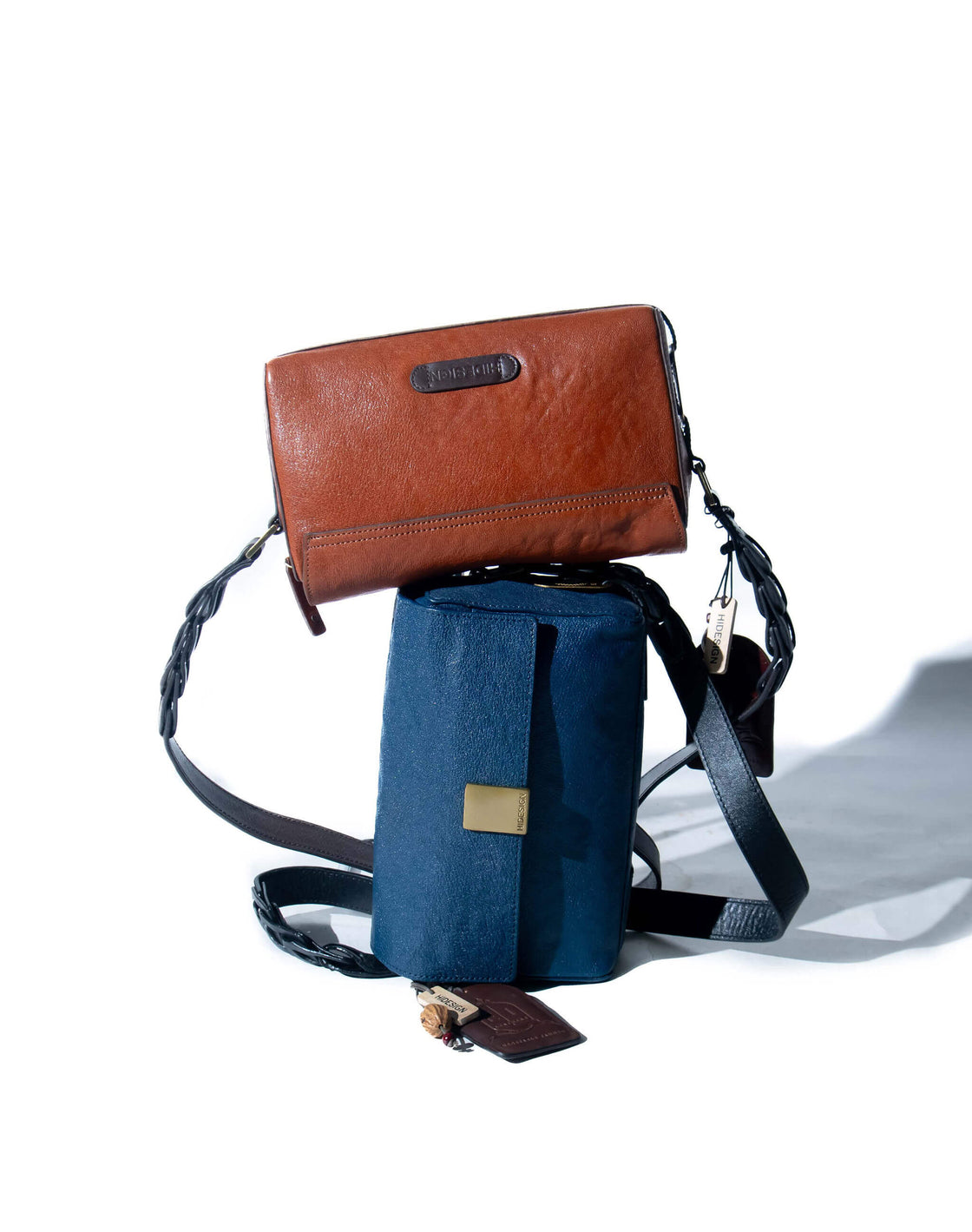 Conscious 01 - Shoulder Bag