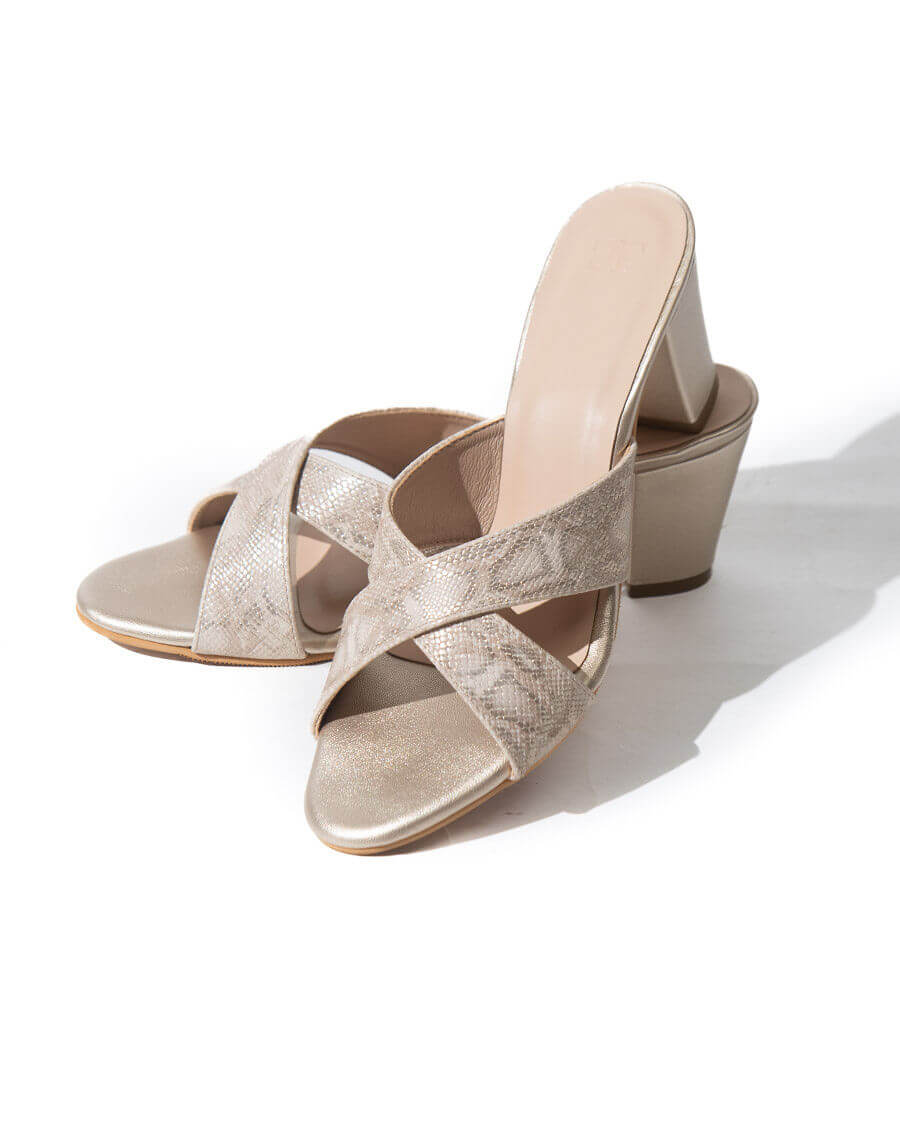 Sandal - Mid heel - Cross up