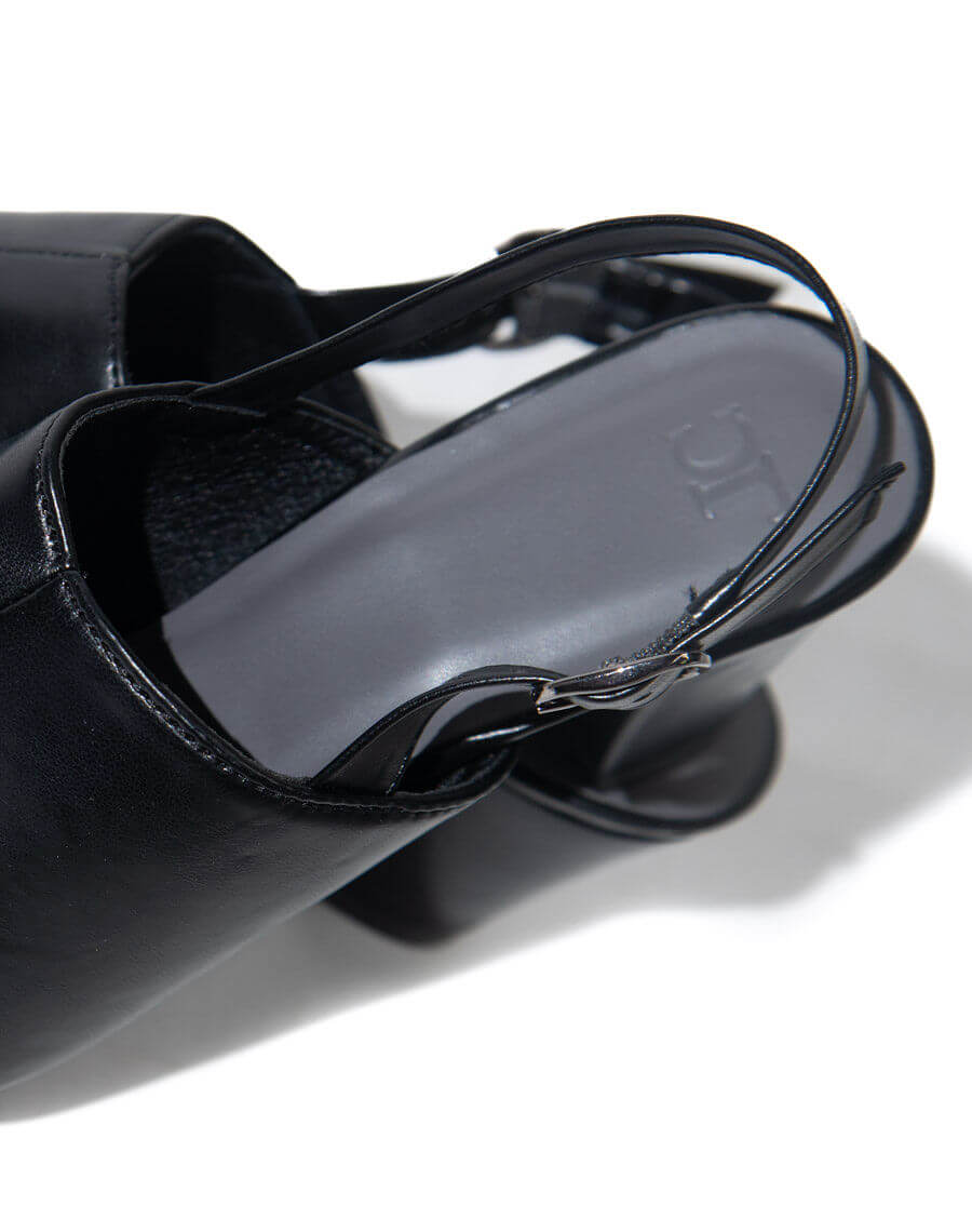 Sandal - Mid heel back strap