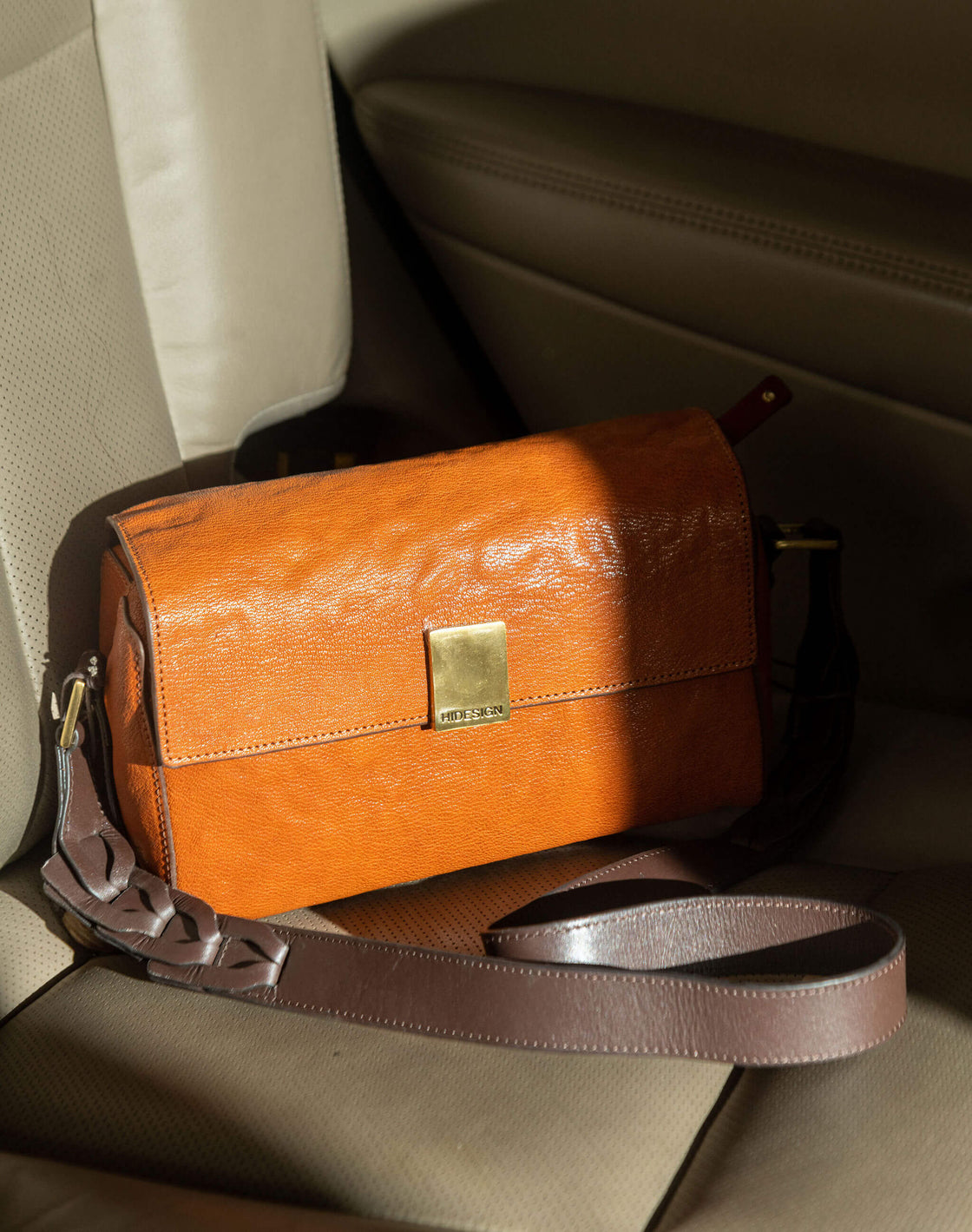 Conscious 01 - Shoulder Bag
