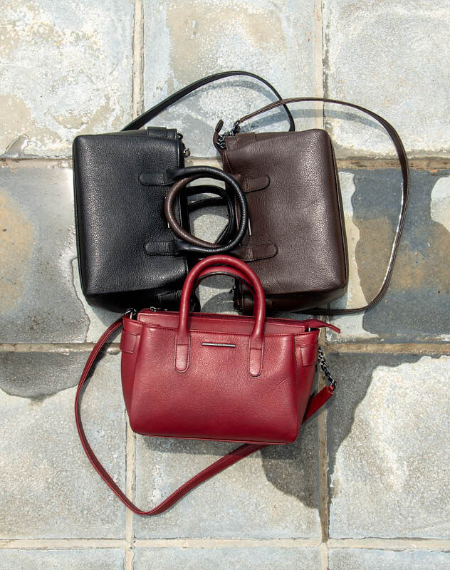 Long strap shoulder bag