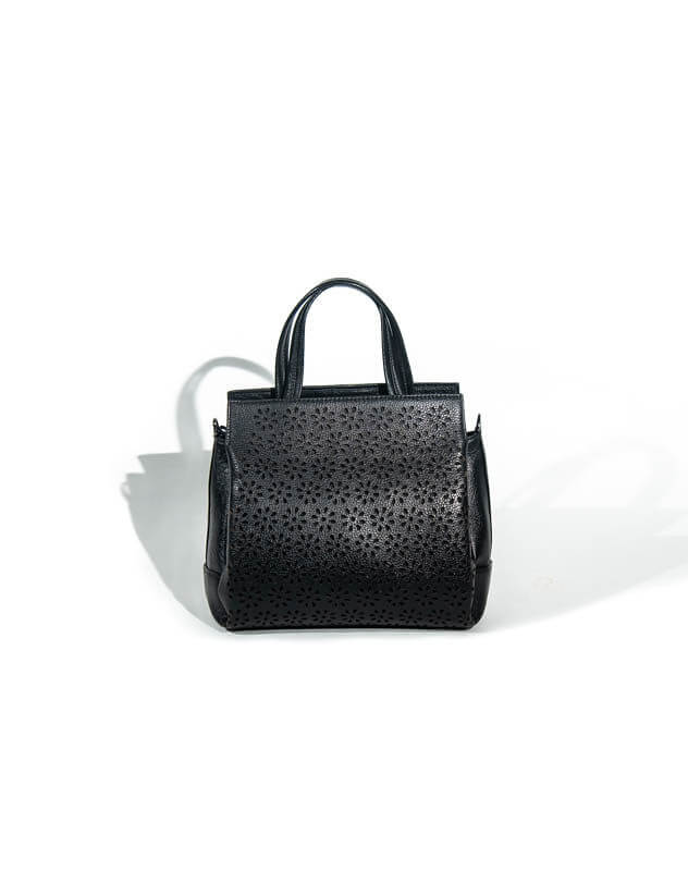 Structured bag with shoulder strap