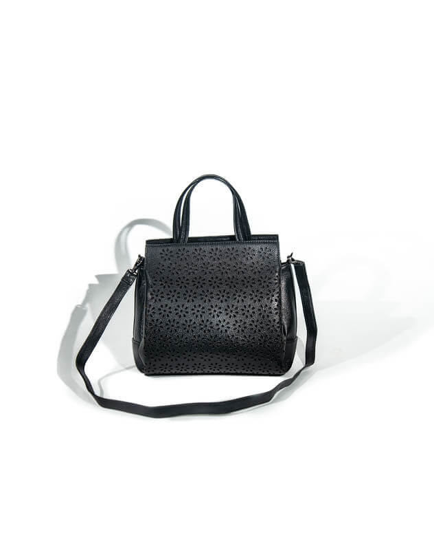 Structured bag with shoulder strap