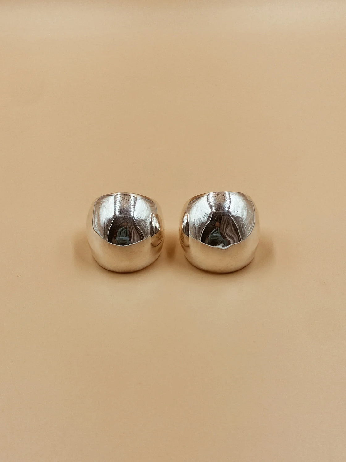 Medium Hisila Chunky Hoops in Silver Tone