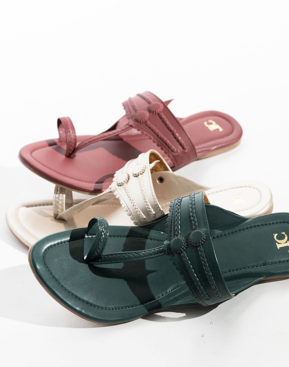 Kolhapuri toe ring sandal
