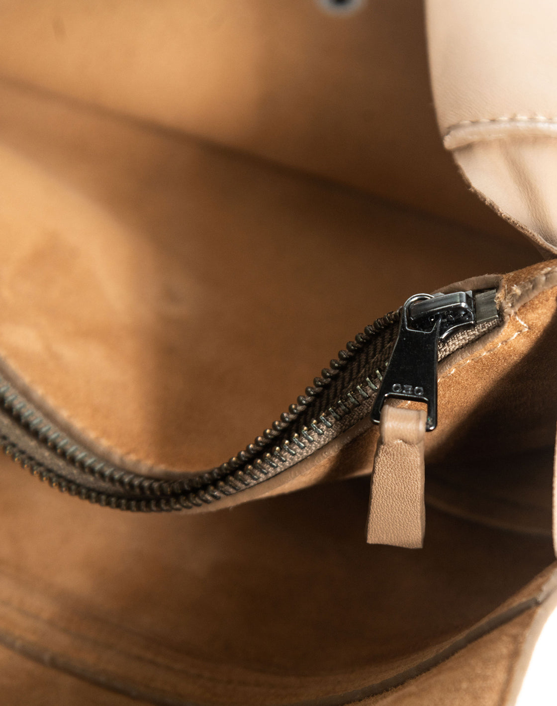 Ella - Crossbody Bag