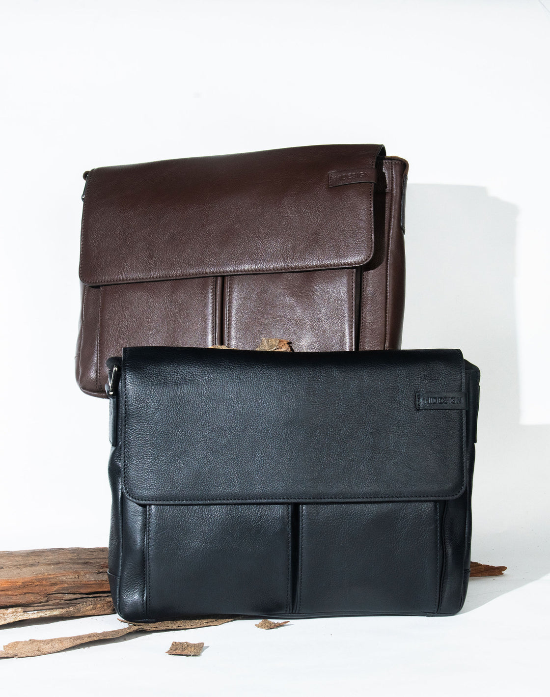 Travolta - Messenger Bag