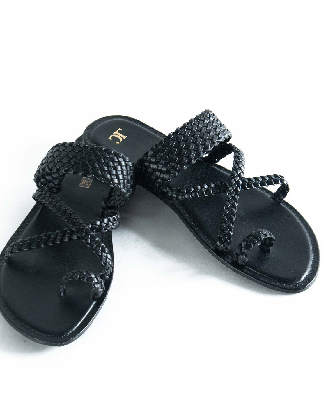 Cross pleated Kolhapuri
