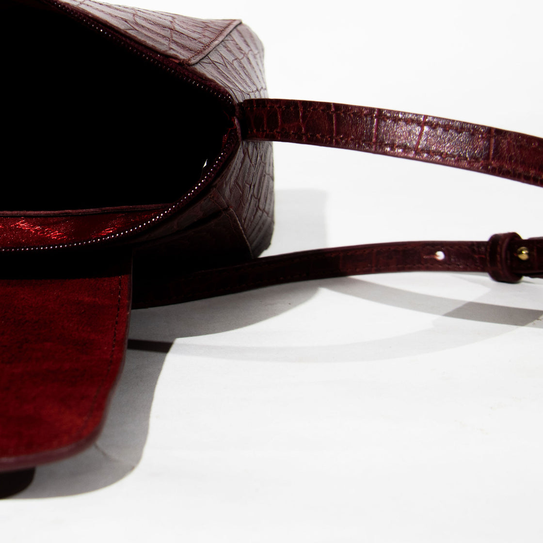 Lyra - Crossbody